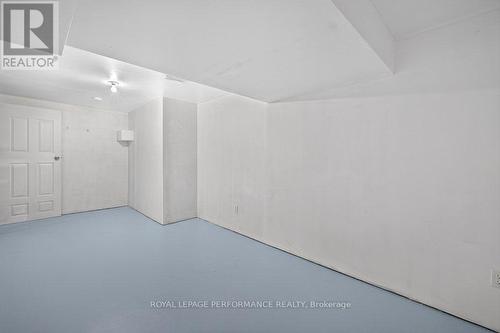 2258 Russell Road, Ottawa, ON 