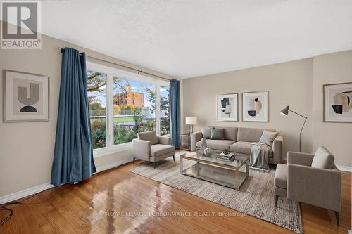2258 Russell Road, Ottawa, ON 