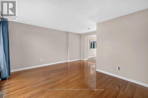 2258 Russell Road, Ottawa, ON 