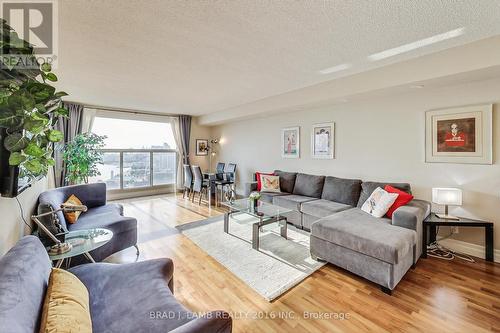 2911 - 99 HARBOUR SQUARE , Toronto, Ontario M5J 2H2 2