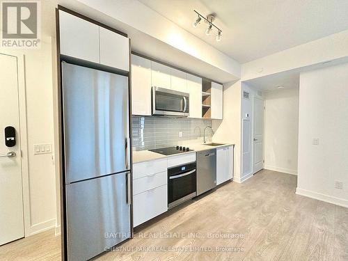 722 - 543 RICHMOND STREET W , Toronto, Ontario M5V 0W9 3