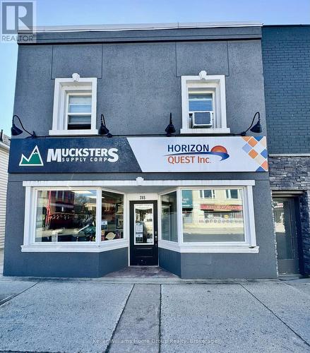 265 10TH STREET , Hanover, Ontario N4N 1P1 1