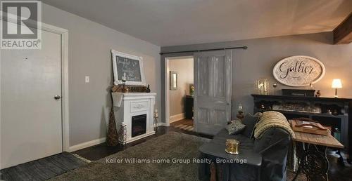 265 10TH STREET , Hanover, Ontario N4N 1P1 5