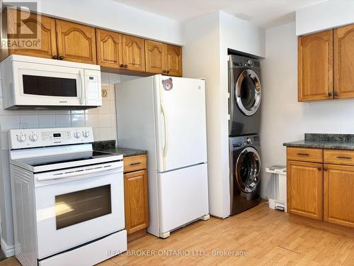 MAIN FL - 327 DOVER STREET , Oshawa, Ontario L1G 6G7 2