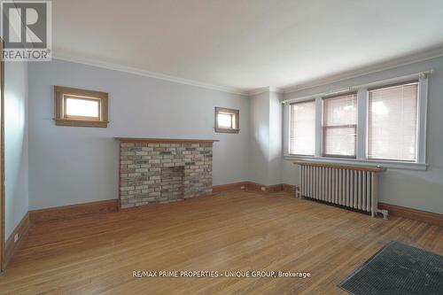 MAIN - 1 BONFIELD AVENUE , Toronto, Ontario M4E 1B9 3