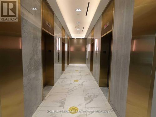 4109 - 950 PORTAGE PARKWAY , Vaughan, Ontario L4K 0J7 4