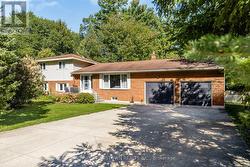 87 BAYWOOD WAY Wasaga Beach, ON L9Z 1R3