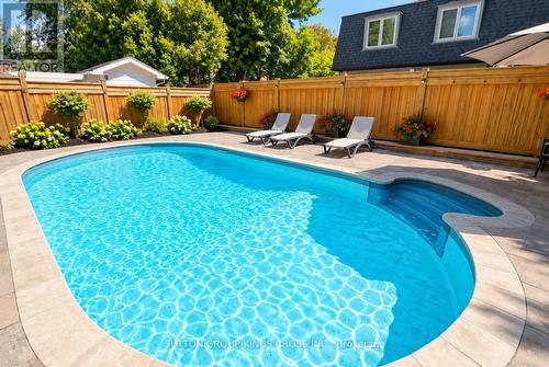 360 Isabella Avenue, Mississauga, ON 