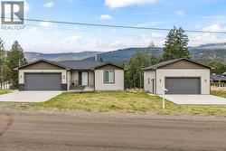 7151 Dunwaters Road Kelowna, BC V1Z 3W5