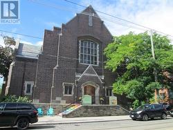 214 WRIGHT AVENUE  Toronto, ON M6R 1L3