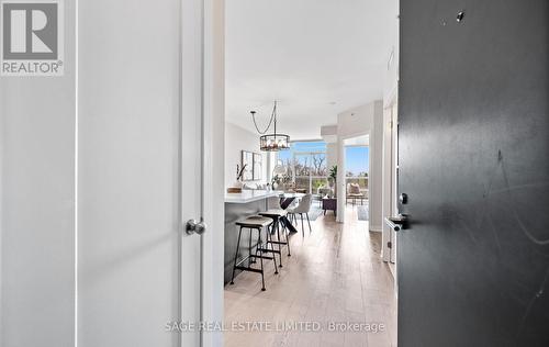 525 - 8 FIELDWAY ROAD , Toronto, Ontario M8Z 0C3 2