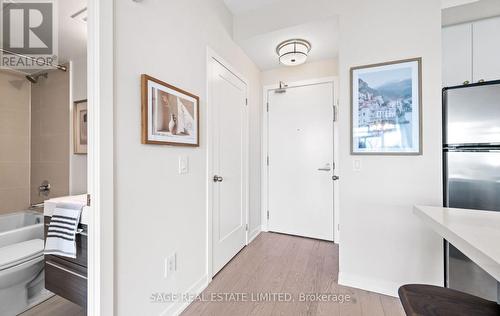 525 - 8 FIELDWAY ROAD , Toronto, Ontario M8Z 0C3 4
