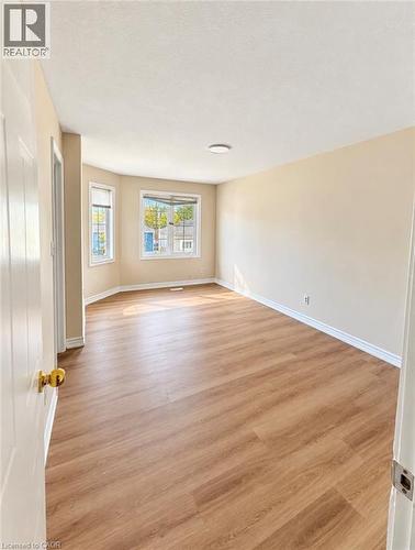 343 DALHOUSIE Street , Brantford, Ontario N3S 3V9 3