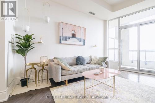 918 - 23 GLEBE ROAD W , Toronto, Ontario M5P 0A1 5