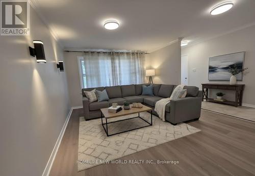 544 MARY STREET E , Whitby, Ontario L1N 2R3 2
