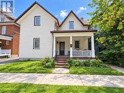 119 COLBORNE STREET E  Oshawa, ON L1G 1M3
