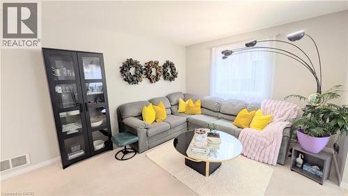 68 Benjamin Drive, Hamilton, ON 