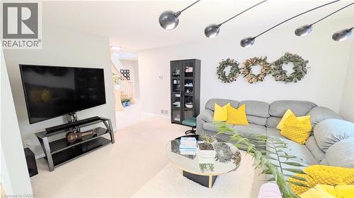 68 Benjamin Drive, Hamilton, ON 