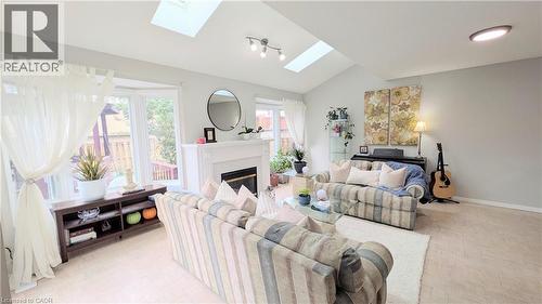68 Benjamin Drive, Hamilton, ON 