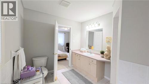 68 Benjamin Drive, Hamilton, ON 