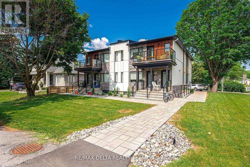 3 - 77A GRANTON AVENUE , Ottawa, Ontario K2G 1L2 2