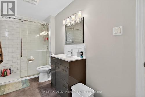 Bathrooms are in good shape - 538 Mutual Street, Ottawa, ON 