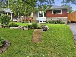 2162 RUSHTON ROAD  Ottawa, ON K2A 1N7