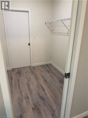 690 KING Street W Unit# 214 , Kitchener, Ontario N2G 0B9 4