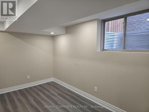 8 HASSARD-SHORT LANE , Ajax, Ontario L1S 0G4 5