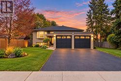 93 GROVE STREET E Barrie, ON L4M 5G2