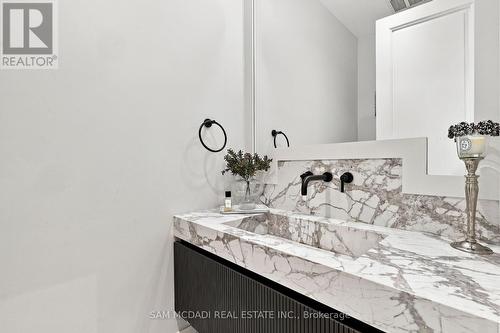 902 Parkland Avenue, Mississauga, ON 