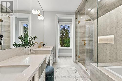 902 Parkland Avenue, Mississauga, ON 