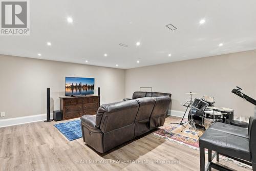 902 Parkland Avenue, Mississauga, ON 