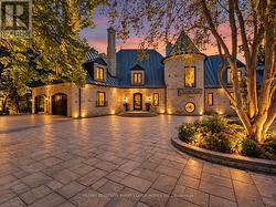 25 TUDOR GATE Toronto, ON M2L 1N3