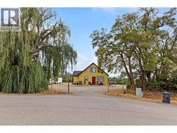815 Webster Road Kelowna, BC V1P 1C2