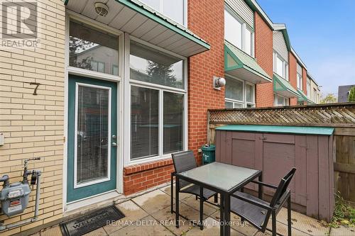 7 - 170 CATHCART STREET , Ottawa, Ontario K1N 5B9 3