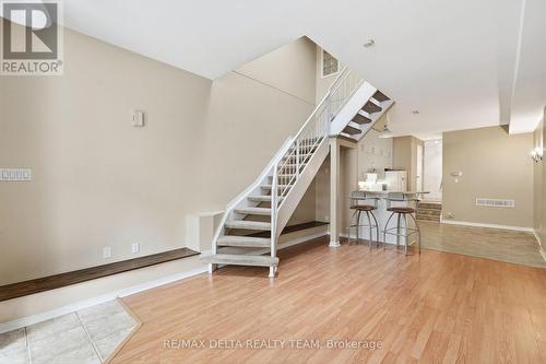 7 - 170 CATHCART STREET , Ottawa, Ontario K1N 5B9 5