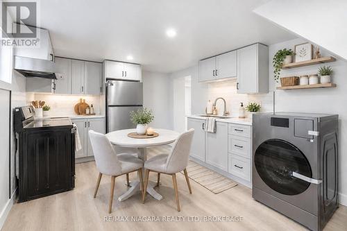 LOWER - 422 BRUNSWICK STREET , Hamilton (McQuesten), Ontario L8H 6S4 2