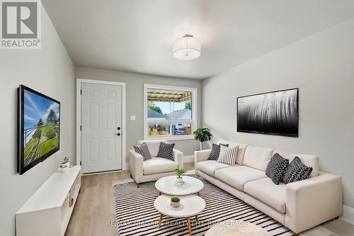 UPPER - 422 BRUNSWICK STREET , Hamilton (McQuesten), Ontario L8H 6S4 2