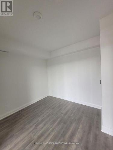 508 - 2369 DANFORTH AVENUE , Toronto, Ontario M4C 0B1 4