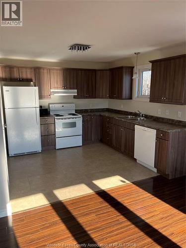 190 WALNUT LANE , Harrow, Ontario N0R 1G0 4