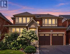 136 ROLLINGHILL ROAD Richmond Hill, ON L4E 4E1