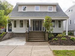 6214 Shirley Street  Halifax, NS B3H 2N5