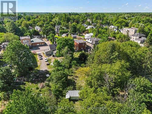5505 Osgoode Main Street, Ottawa, ON 