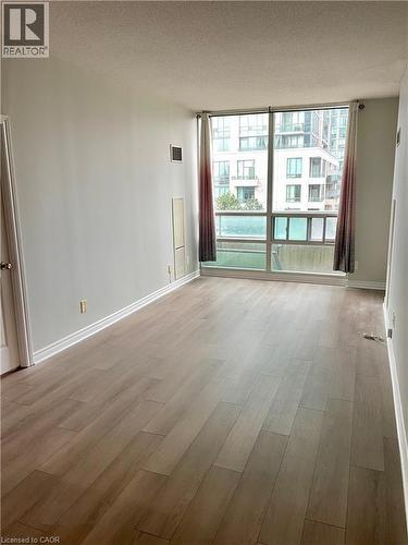 3504 HURONTARIO Street Unit# 506 , Mississauga, Ontario L5B 0B9 2
