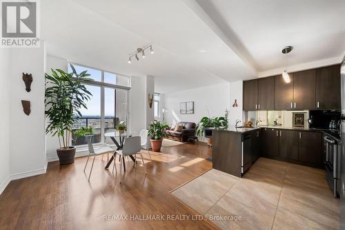 1609 - 9235 JANE STREET  Vaughan, ON L6A 0J8