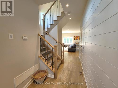 47 GORD MATTHEWS WAY , Uxbridge, Ontario L9P 0E9 2