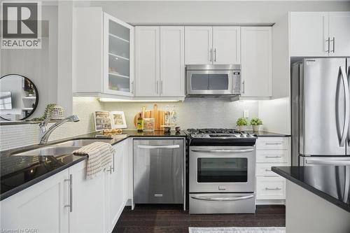 1860 Burnhamthorpe Road E, Mississauga, ON 