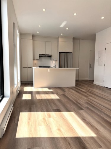 216-2630 Rue Notre-Dame O. , Montréal (Le Sud-Ouest), QC H3J 1N7 3