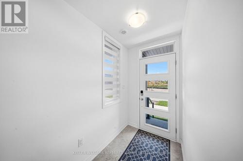 61 VINEWOOD CRESCENT , Barrie, Ontario L9J 0B7 4